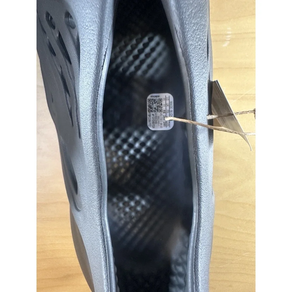 Size 11 - Adidas Men Yeezy Foam RNR Runner M Carbon IG5349
